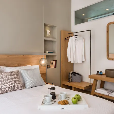 No17 Pireos Street ハニア