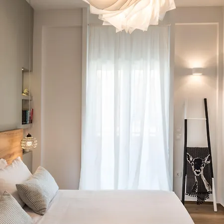 No17 Pireos Street ハニア