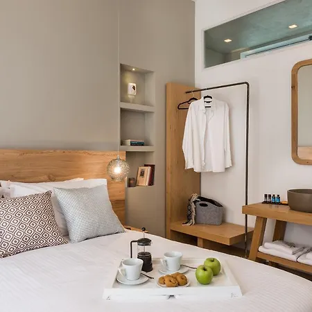 No17 Pireos Street アパート