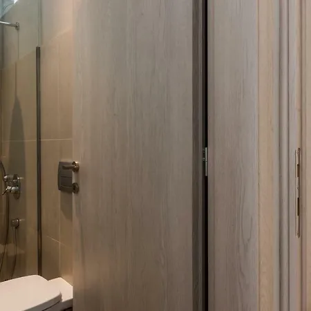 No17 Pireos Street * ハニア