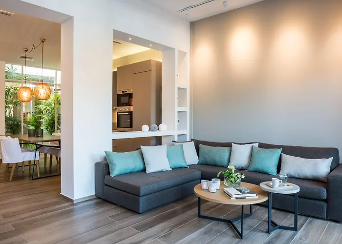 No17 Pireos Street * Chania (Crete)