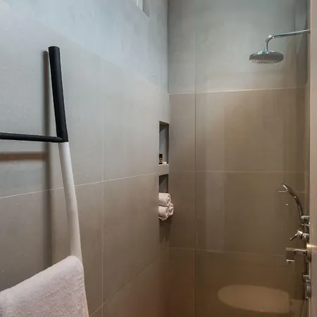 Apartmán No17 Pireos Street